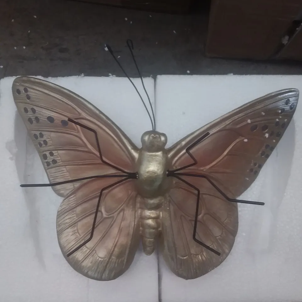 BOXED LARGE BUTTERFLY DECORATION - METALLIC