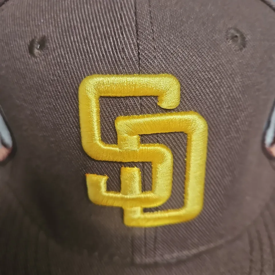 NEW ERA 59FIFTY CAP – BROWN WITH SAN DIEGO PADRES INTERLOCKING SD LOGO, SIZE 7 1/4