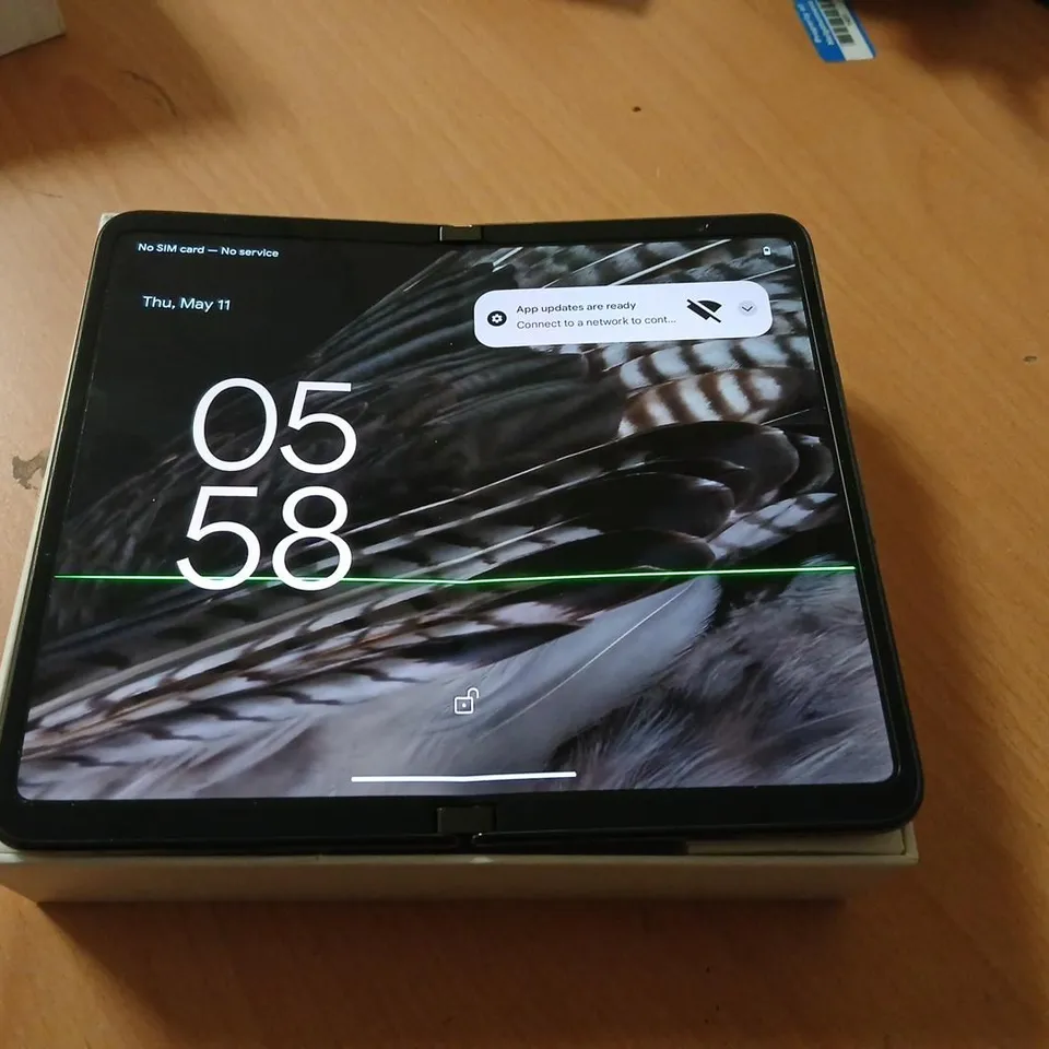 GOOGLE PIXEL FOLD – BLACK (BOXED)