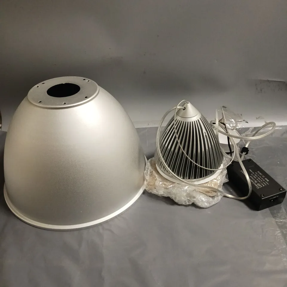 LOT CONTAINING A LARGE QUANTITY OF DOWNLIGHTS AND ELECTRICAL INSERTS IN VARIOUS COLOURS