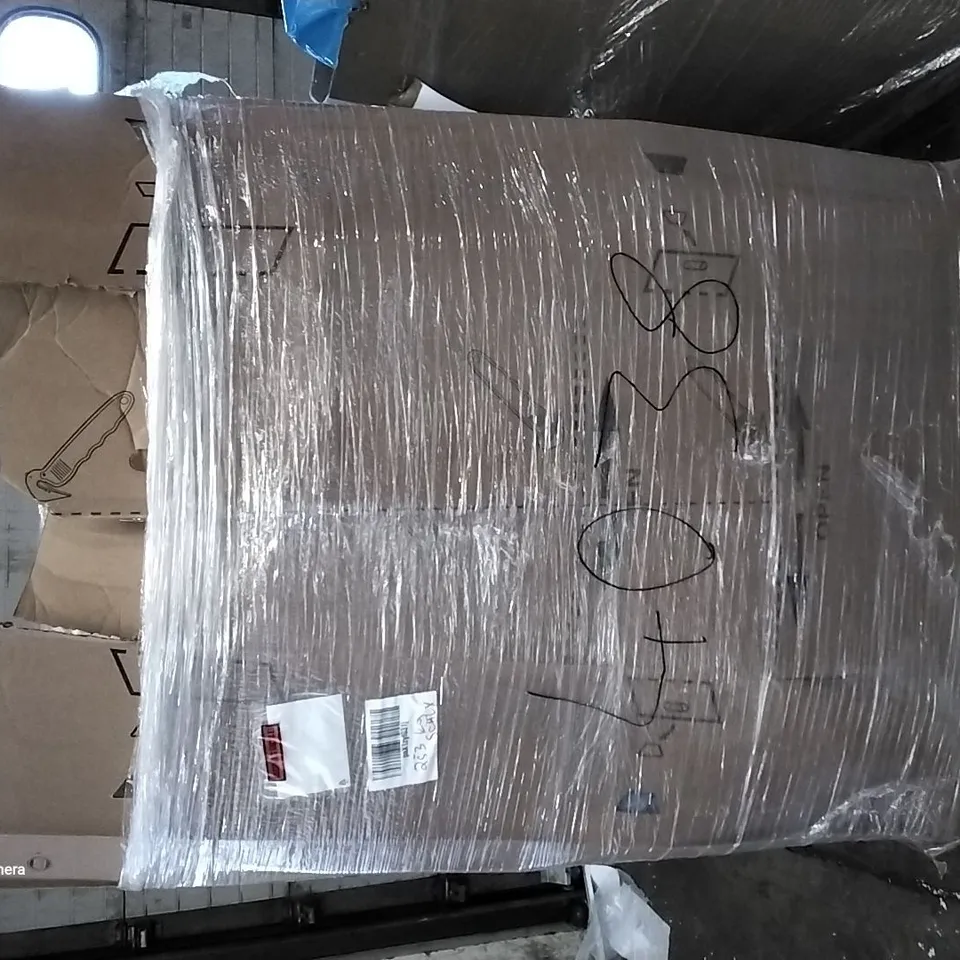 PALLET OF ASSORTED ITEMS INCLUDING M-DESIGN FREEZE BINS, BLIVENER SEAL TOY PILLOW, CAT CARRIER BAG, BLANKETSWARM WEDDING ARCH DECORATION, KD WIDE SHOWER CADDY, 