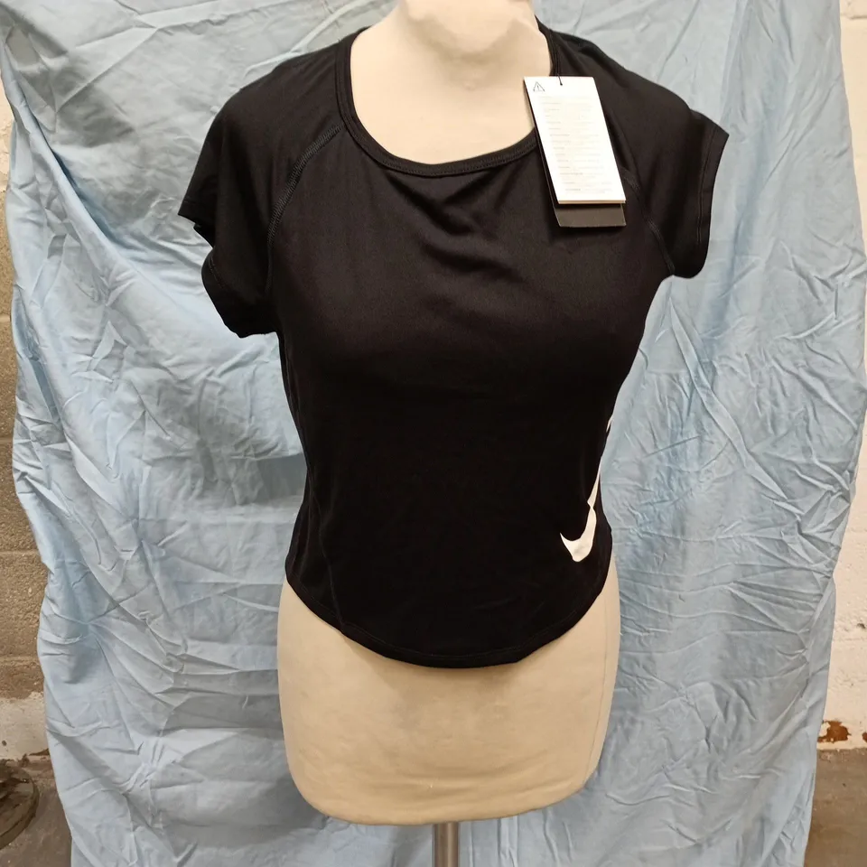 NIKE TEMPO WOMEN'S T-SHIRT – BLACK – SLIM FIT 