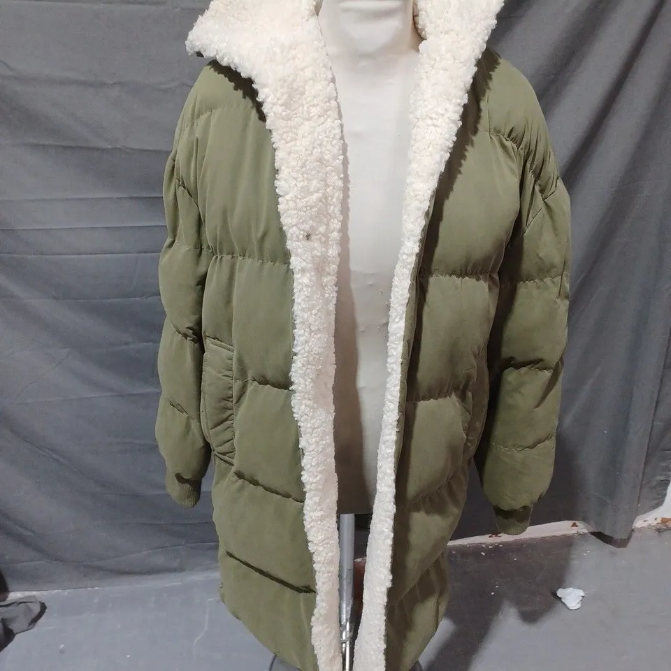 PULL & BEAR KHAKI GREEN PADDED JACKET - EUR MEDIUM
