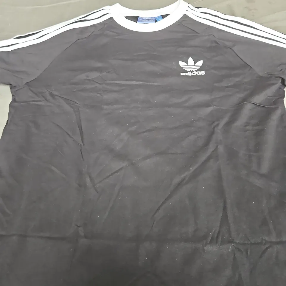 ADIDAS ORIGINAL LOGO TEE - SIZE M