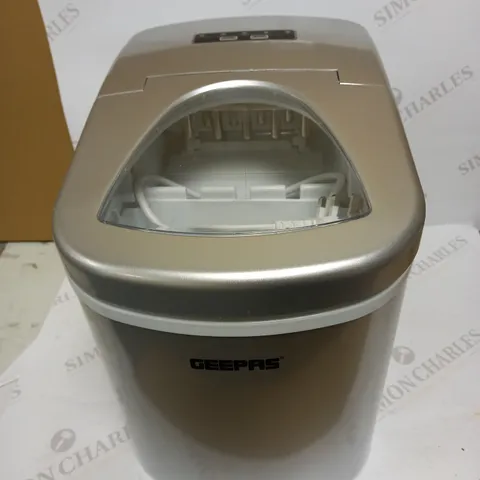 GEEPAS ICE CUBE MAKER