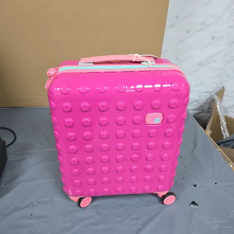 IT LUGGAGE KIDS' PINK STUDDED SUITCASE – PINK & TURQUOISE TRIM, DESIGNED IN THE UK