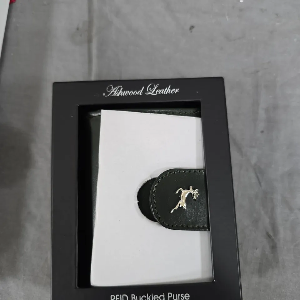 BOX OF APPROXIMATELY 10 ASSORTED ITEMS TO INCLUDE: UNIVERSAL PHOTO/VIDEO BACKUP SYSTEM AND ASHWOOD LEATHER WALLET