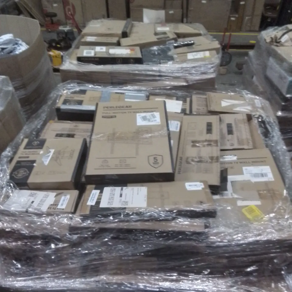 PALLET CONTAINING LARGE QUANTITY OF DIFFERENT TV MOUNTS 