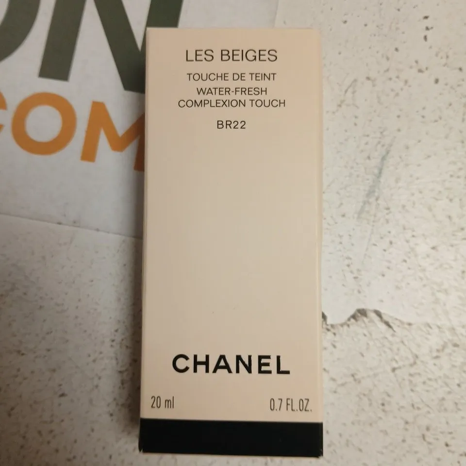 CHANEL LES BEIGES WATER-FRESH COMPLEXION TOUCH FOUNDATION BR22 – 20 ML, BOXED