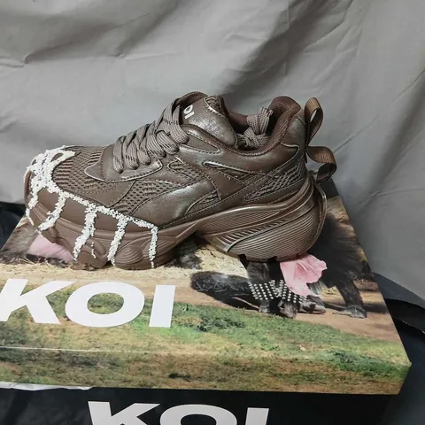 KOI FOREST LINES MEGA CHUNKY TRAINERS - KHAKI, UK3