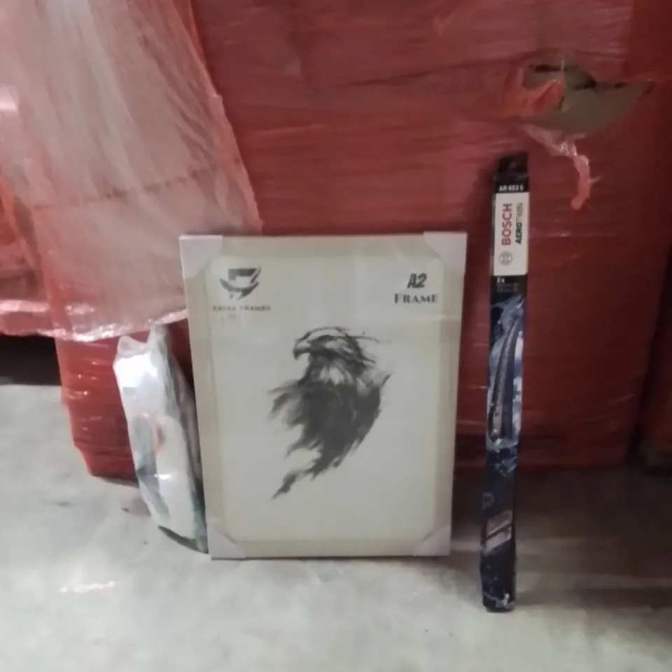 PALLET OF ASSORTED HOUSEHOLD GOODS AND PRODUCTS TO INCLUDE;CAR BRUSH,BOSCH WINDOW WIPERS,A2 PICTURE FRAME