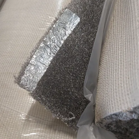 ROLL OF QUALITY CLASSIC CHARM AB ASH GREY CARPET // APPROX SIZE: 4 X 5.95m