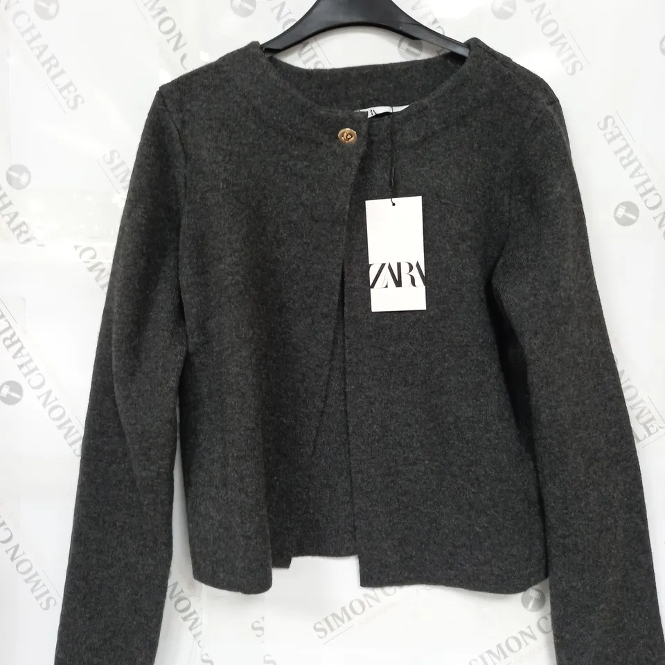 ZARA SINGLE BUTTON LONG SLEEVE TOP IN DARK GREY - EU SMALL