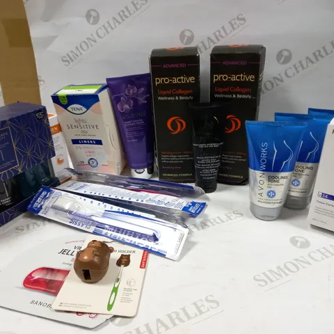 ASSORTED HEALTH AND BEAUTY ITEMS APPROX. 20 ITEMS 