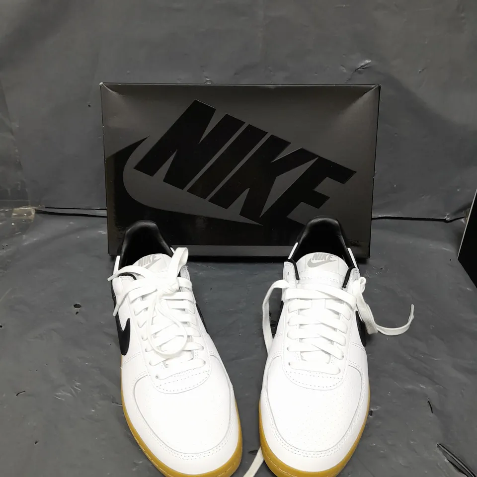 UNBOXED PAIR OF NIKE FIELD GENERAL TRAINER IN WHITE AND LIGHT BROWN - UK 7