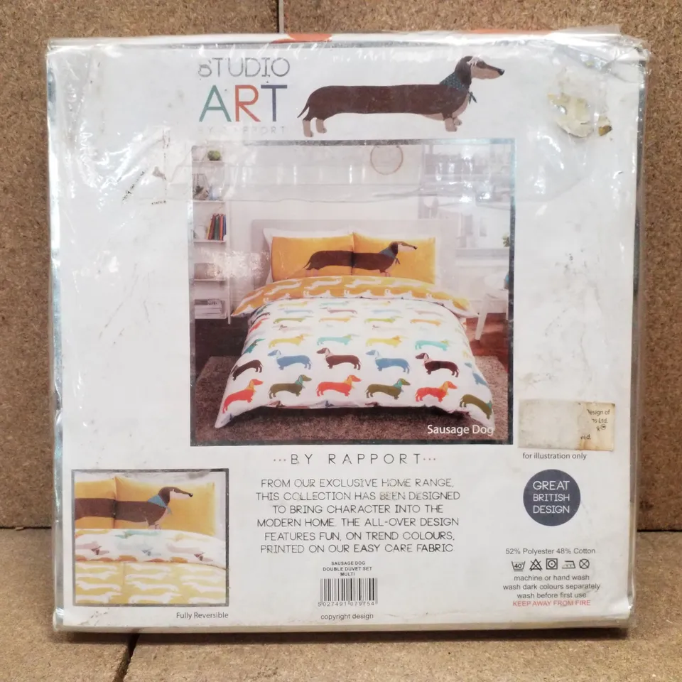 STUDIO ART BY RAPPORT DOUBLE DUVET COVER SET - SAUSAGE DOG