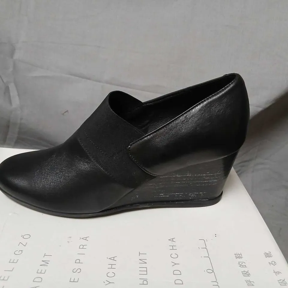 GEOX D INSP WEDGE BLACK – WOMEN'S LEATHER ANKLE BOOTS, UK 7 (EU 40)