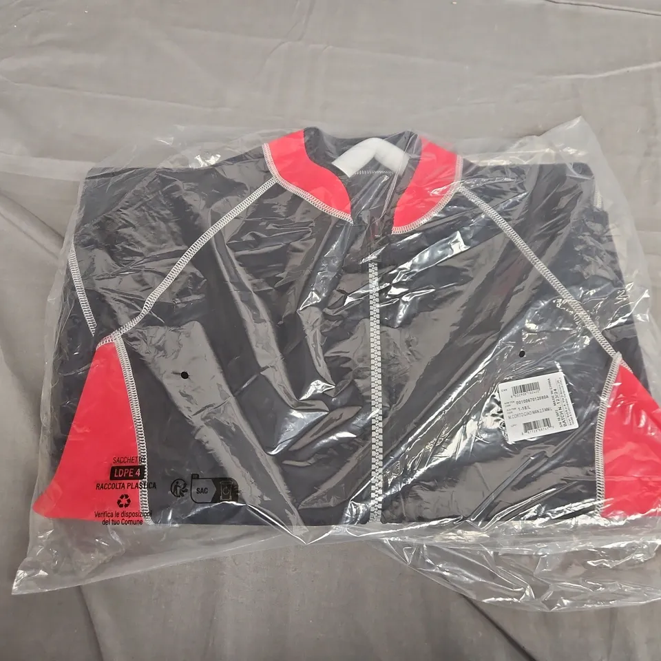 SEAC CIAO MEN'S SHORTY WETSUIT, 2.5MM IN BLACK/RED (L)