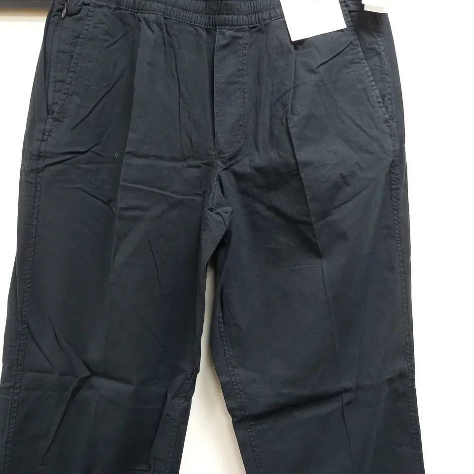 ABERCROMBIE & FITCH LOOSE PANTS IN BLACK - MEDIUM