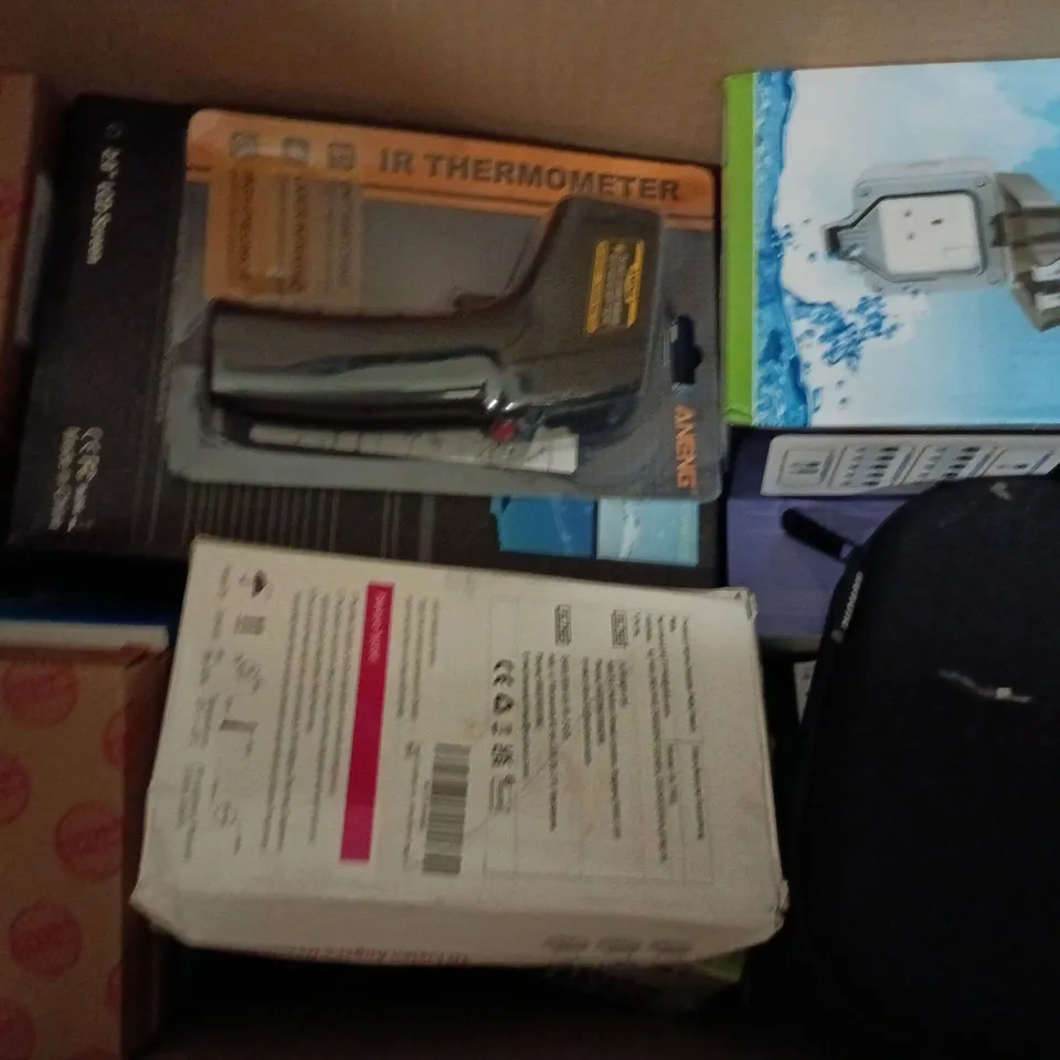 BOX OF APPROXIMATELY 10 ASSORTED HOUSEHOLD ITEMS TO INCLUDE ANDROIDTV STICK, PERSONAL ALARM, ETC