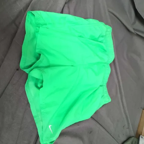NIKE ATHLETIC SHORTS – BRIGHT GREEN, SIZE L
