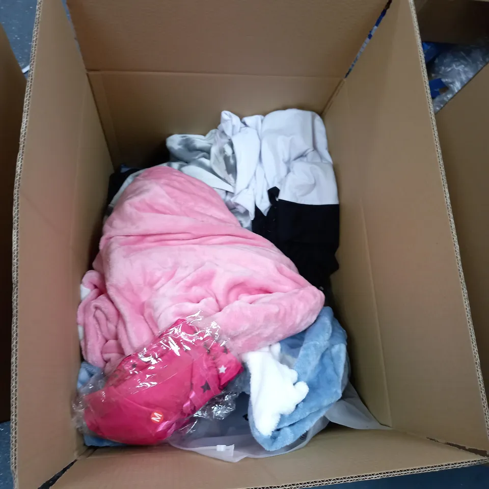 BOX OF ASSORTED ITEMS TO INCLUDE TOPS, DRESSES, BRAS ETC 