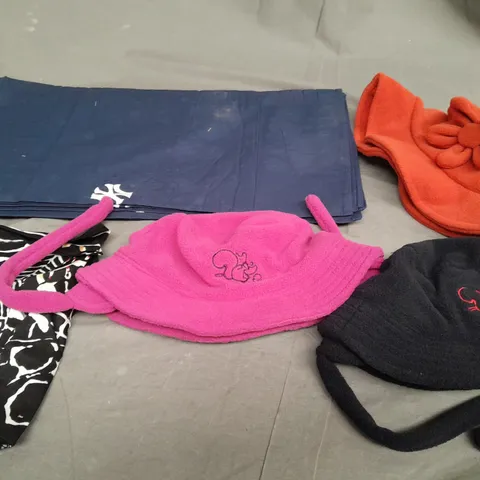 BOX OF APPROX 40 ASSORTED CLOTHING ITEMS TO INCLUDE - BUCKET HAT , BANDANA 