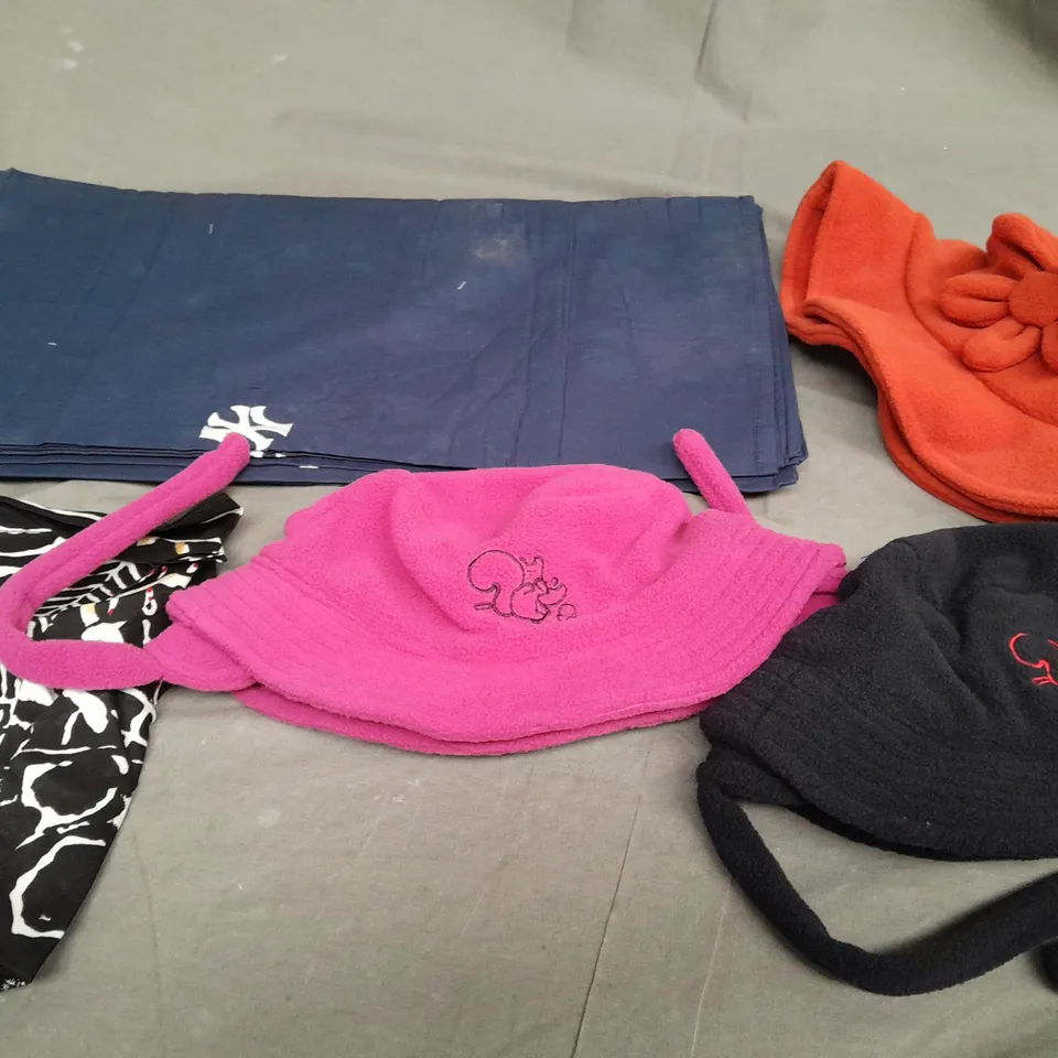 BOX OF APPROX 40 ASSORTED CLOTHING ITEMS TO INCLUDE - BUCKET HAT , BANDANA