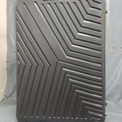 IT LUGGAGE CONVERTIBLE BLACK XXL SUITCASE