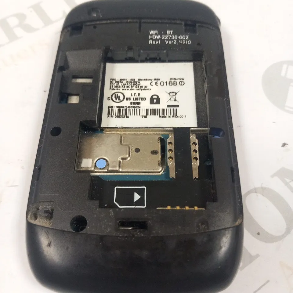 BLACKBERRY 8620 MOBILE PHONE