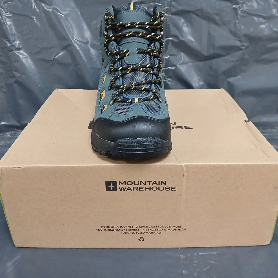 BOXED PAIR OF MOUNTAIN WAREHOUSE ADVENTURER WATERPROOF HIKING BOOTS IN BLUE SIZE UK 9