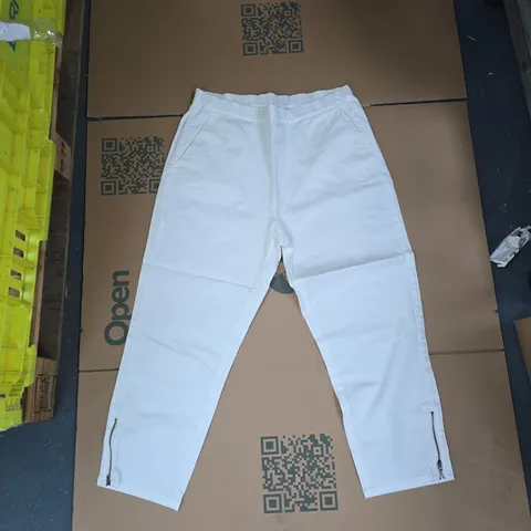 MASAI COPENHAGEN WHITE WOMEN’S TROUSERS – XXL