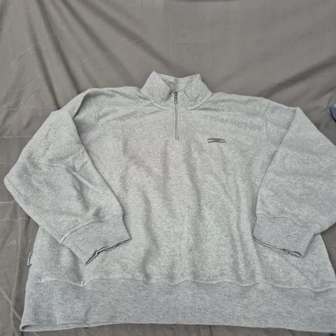 UMBRO GREY FLEECE PULLOVER WITH ZIP NECK SIZE L