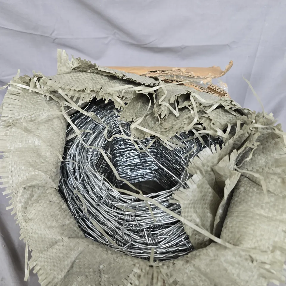 BARBED METAL WIRE ROLL - LENGTH UNSPECIFIED