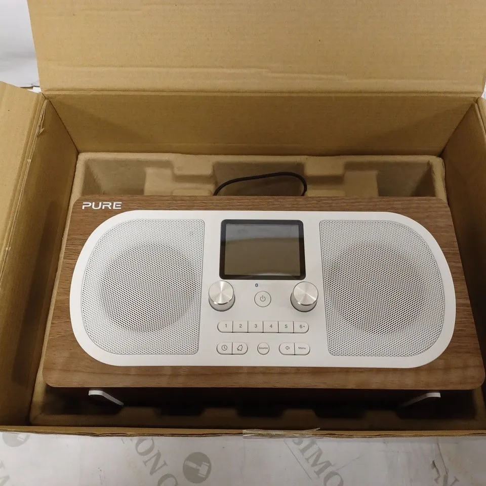PURE EVOKE H6 PORTABLE STEREO DIGITAL AND FM RADIO 