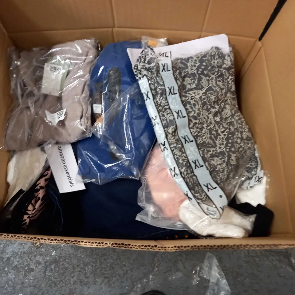 LARGE QUANTITY OF ASSORTED CLOTHING ITEMS TO INCLUDE NEUTRALS, M&S AND H&M