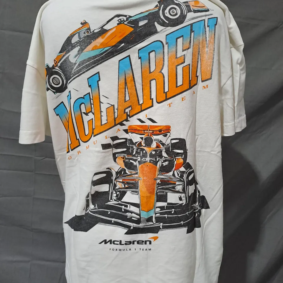 ABERCROMBIE & FITCH MCLAREN FORMULA 1 T-SHIRT IN CREAM SIZE LARGE