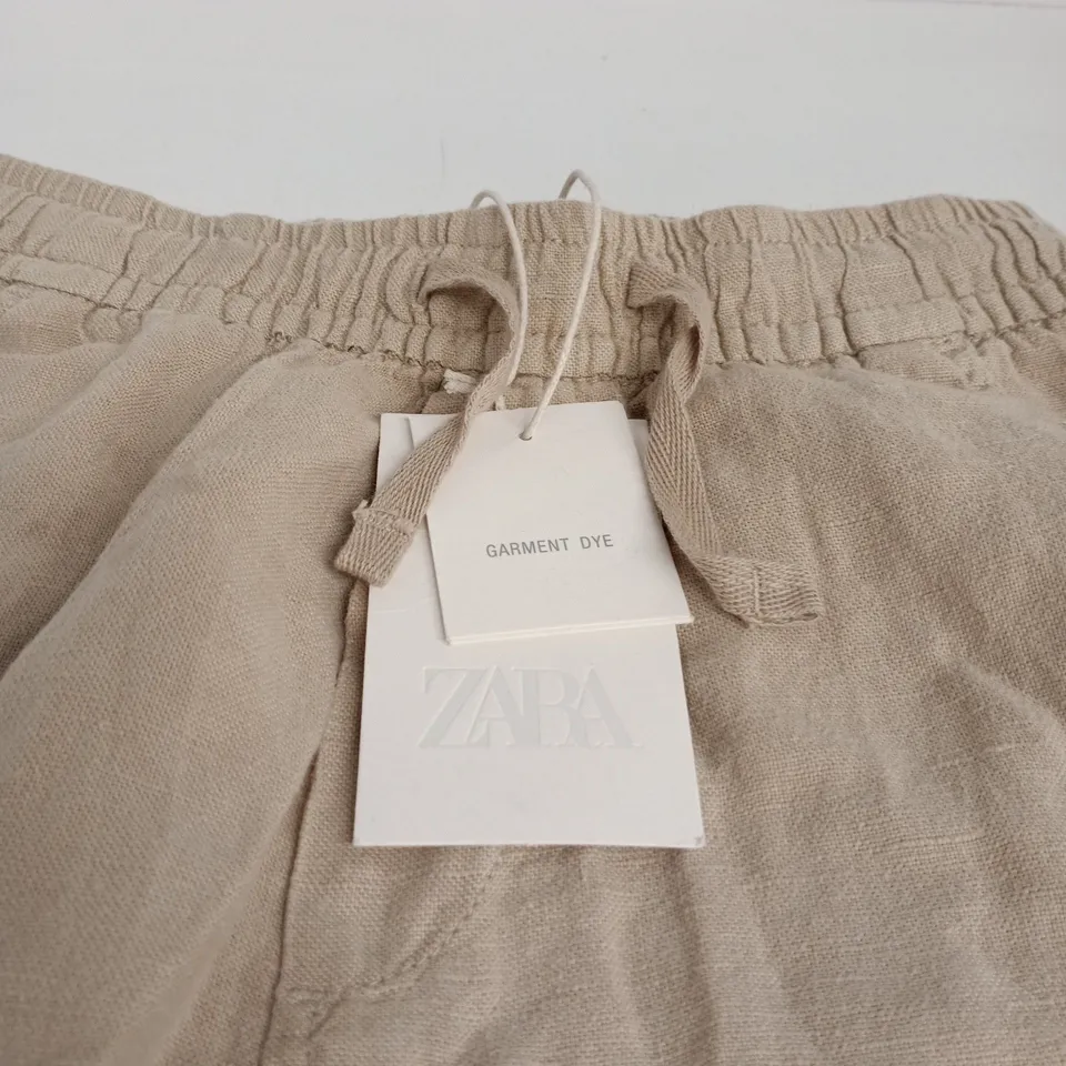ZARA KIDS BEIGE GARMENT-DYED SHORTS, UK 11-12 YEARS (152 CM)