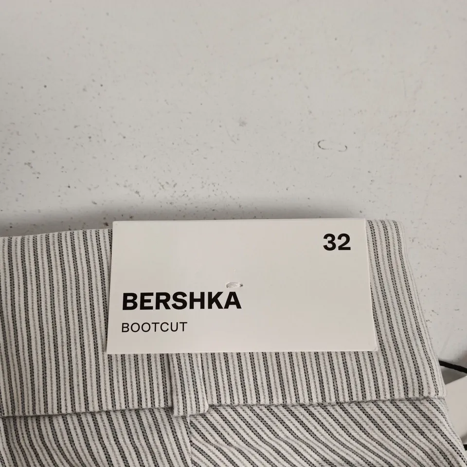 BERSHKA BOOTCUT TROUSERS – STRIPED, SIZE 32