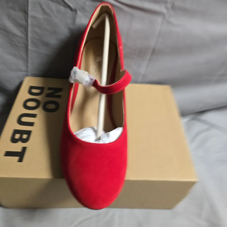 RED SUEDE MARY JANE HEELS, WOMEN'S, UK5 (EU38/US7) – BOXED
