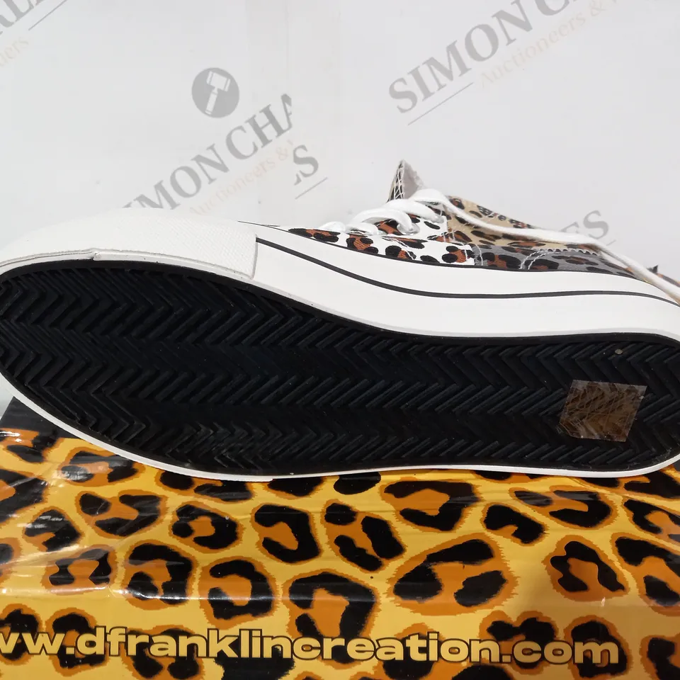 D.FRANKLIN PATCHWORK CANVAS TRAINERS - SIZE EU39