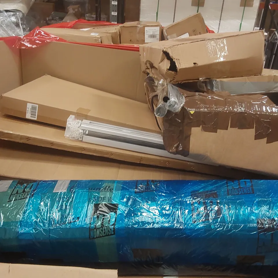 PALLET CONTAINING A LARGE QUANTITY OF ASSORTED ITEMS INCLUDING: MEMORY FOAM MATTRESS TOPPER, EASY RAISER SLING, BLINDS ECT