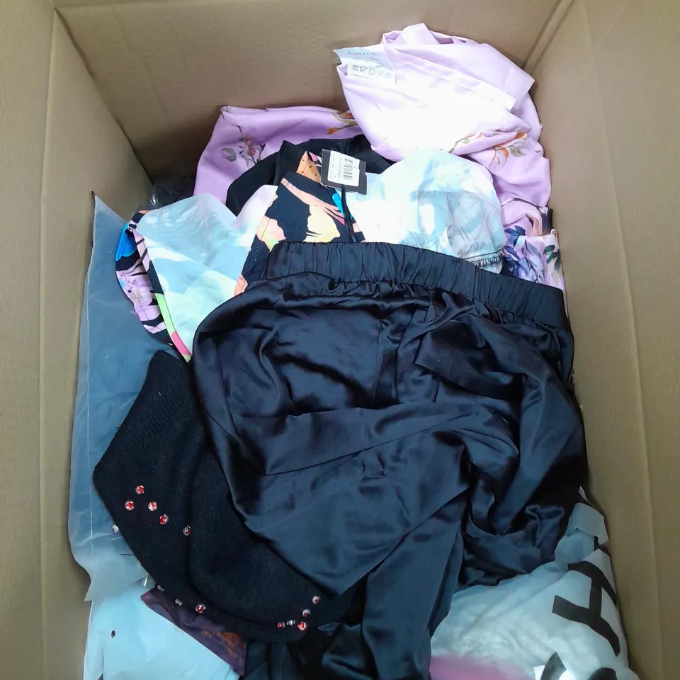 LARGE BOX OF ASSORTED CLOTHING ITEMS IN VARIOUS COLOURS AND SIZES INCLUDING TROUSERS , TOPS AND JUMPERS 