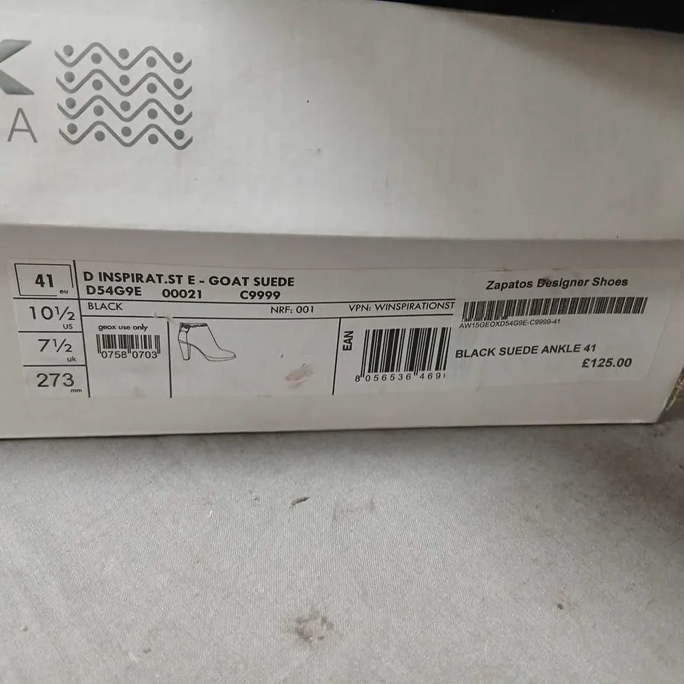 GEOX RESPIRA BLACK SUEDE ANKLE BOOTS – UK 7.5 (EU 41)