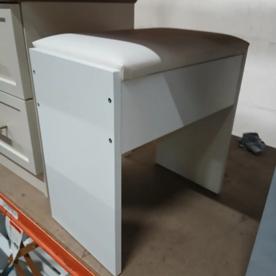 ACADEMY DRESSING TABLE STOOL