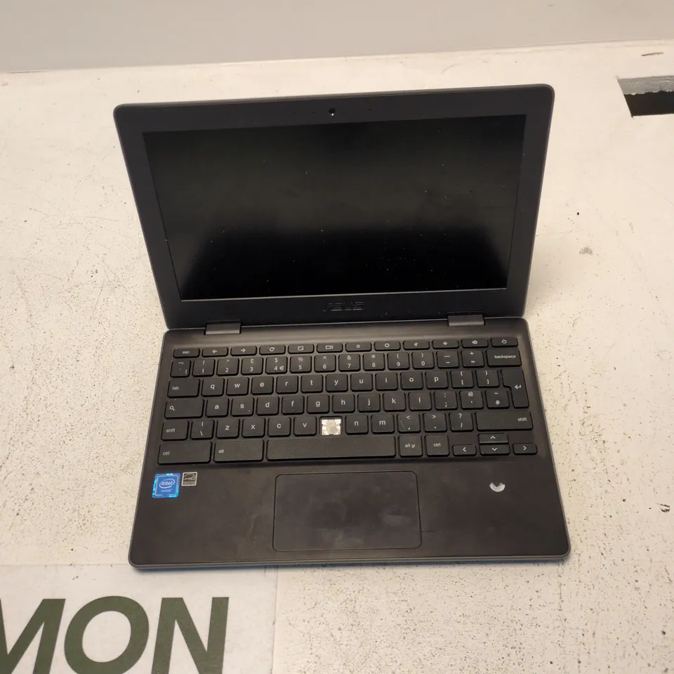 ASUS CHROMEBOOK C204 UK GREY – 4GB RAM, 32GB EMMC, MISSING KEY