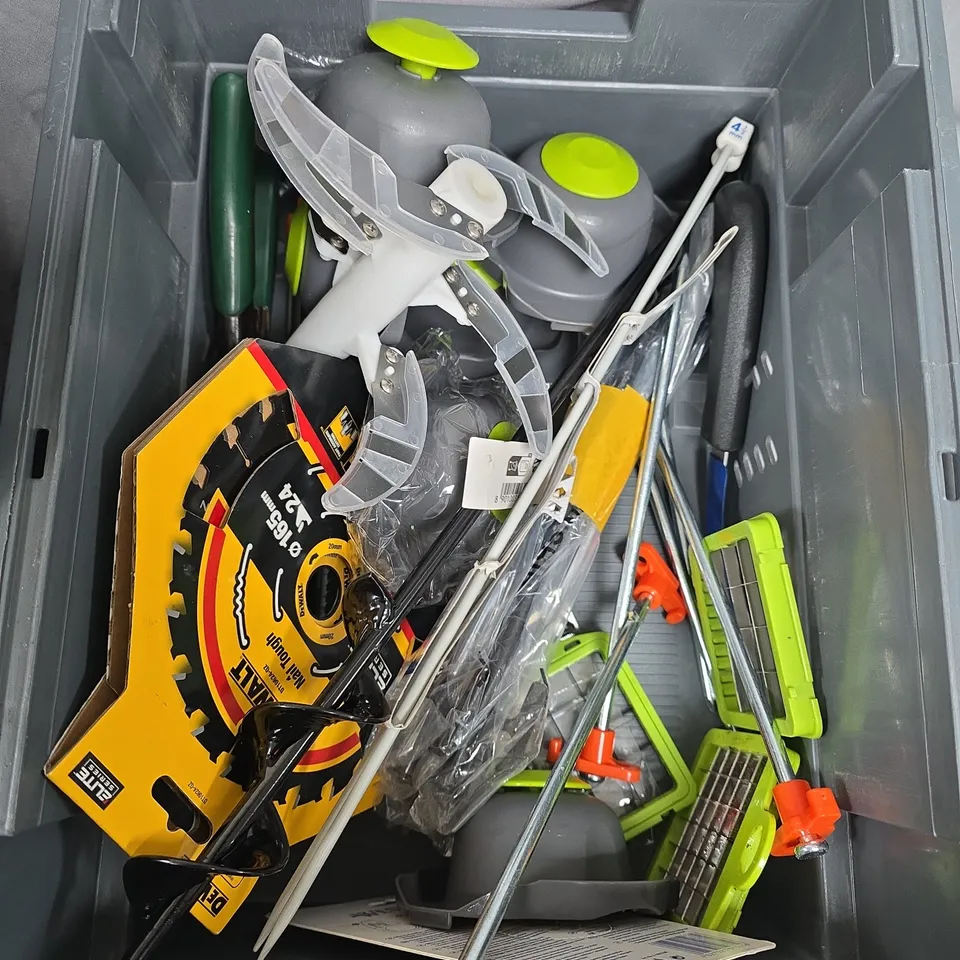 BOX OF ASSORTED ITEMS TO INCLUDE - TOOLS - SCISSORS - UTENSILS 