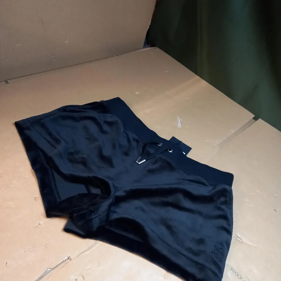 JUICY CONTURE VELVET BLACK SHORTS SIZE M