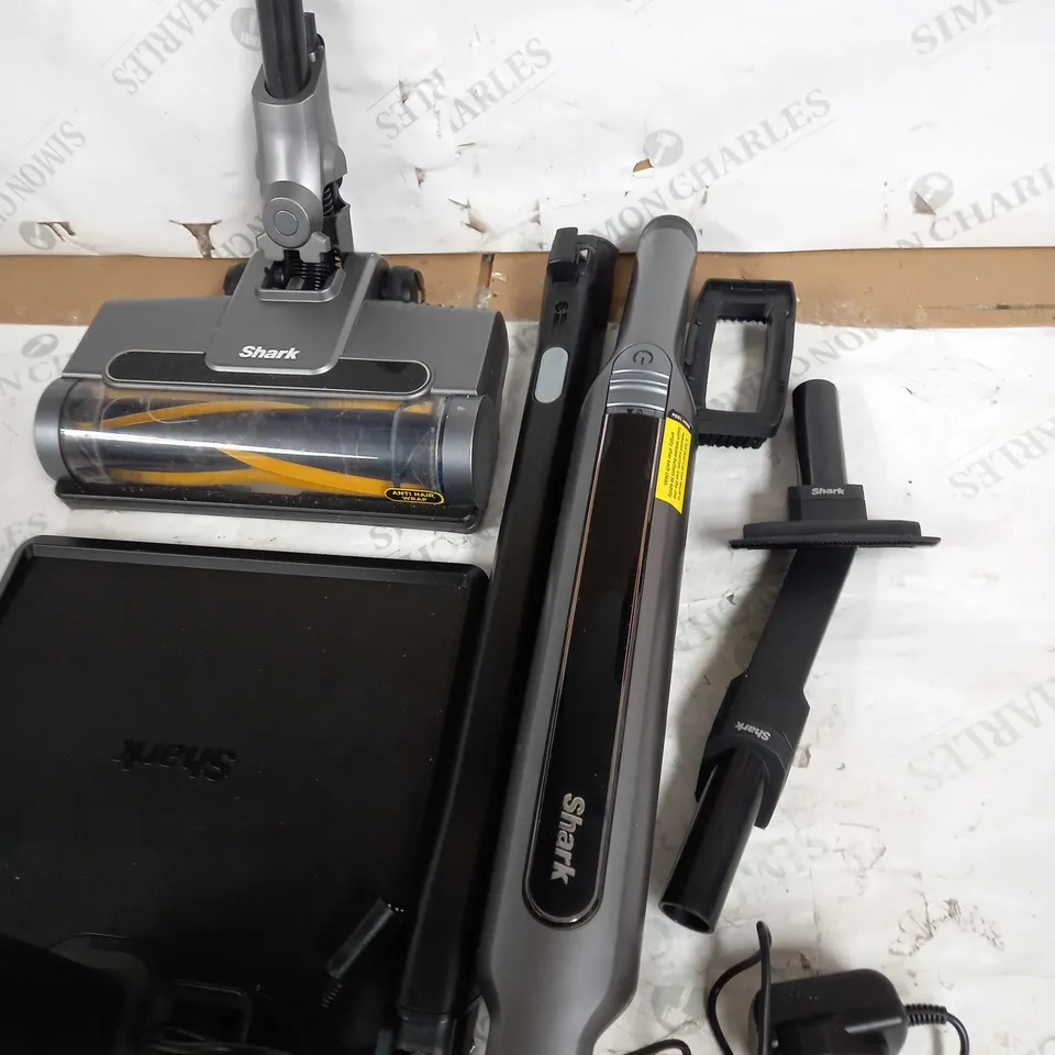 SHARK WANDVAC 2-IN-1 LIGHTWEIGHT CORDLESS HANDHELD VACUUM CLEANER WV361UK