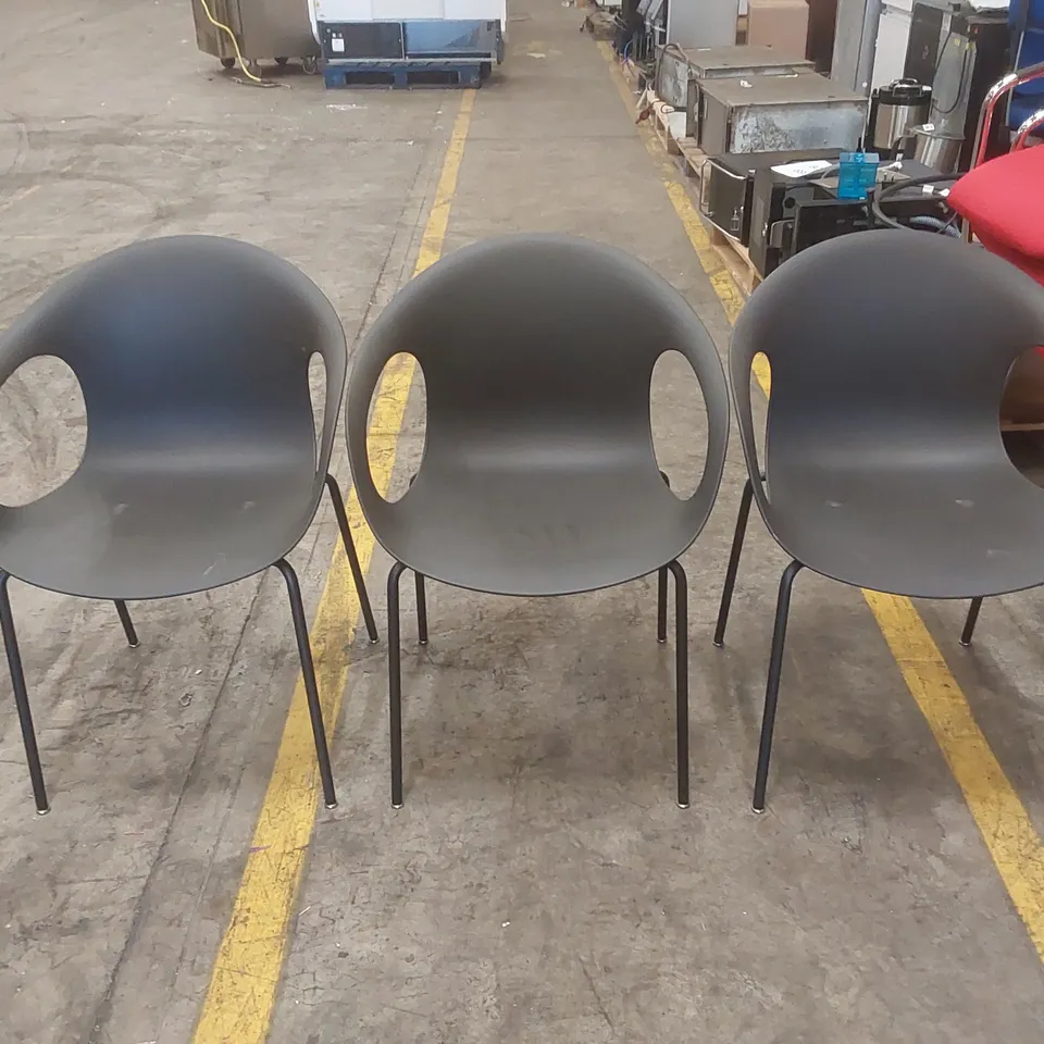 SET OF 3x PLASTIC TUB CHAIRS